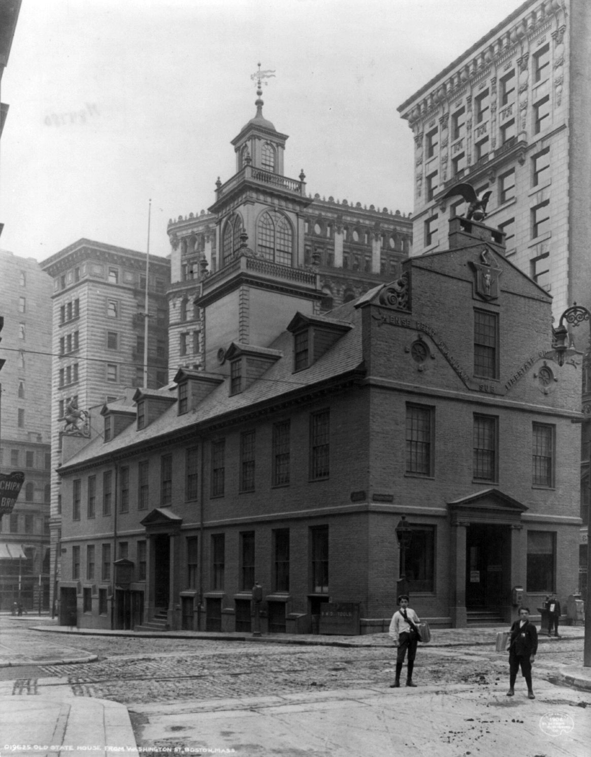 1906 photograph of the Old State House in Boston seen from Washington Street